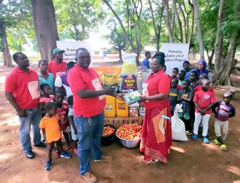From Parc-Ex to Ghana