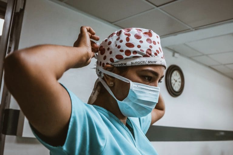 Dubé relies on local management of nurses’ schedules and decompartmentalization